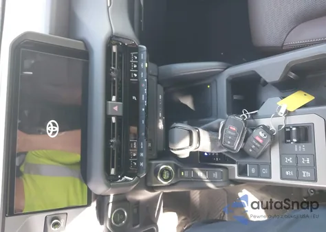 2025 Toyota Land Cruiser из США, поврежденный, VIN JTEABFAJ6SK048470